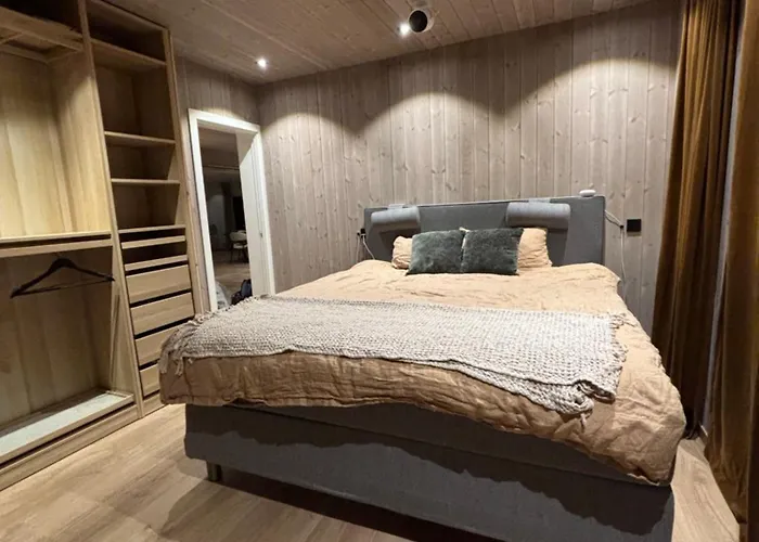 House With Parking And View Ferienhaus *