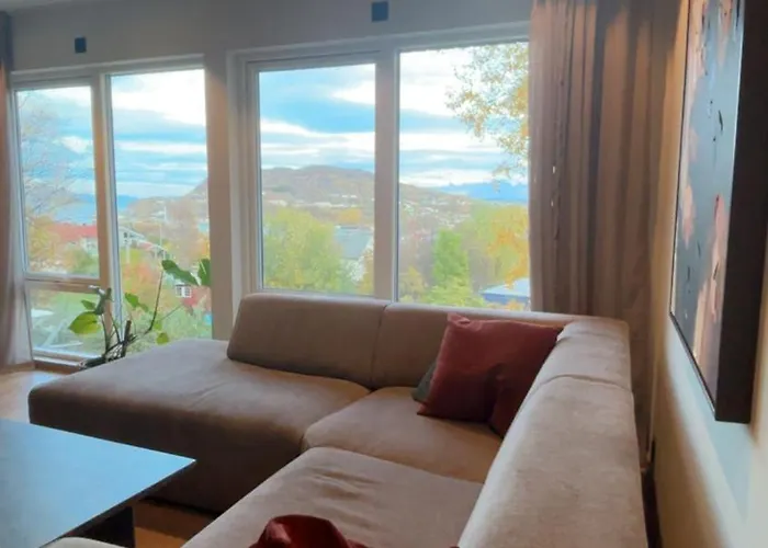 House With Parking And View 度假居 *